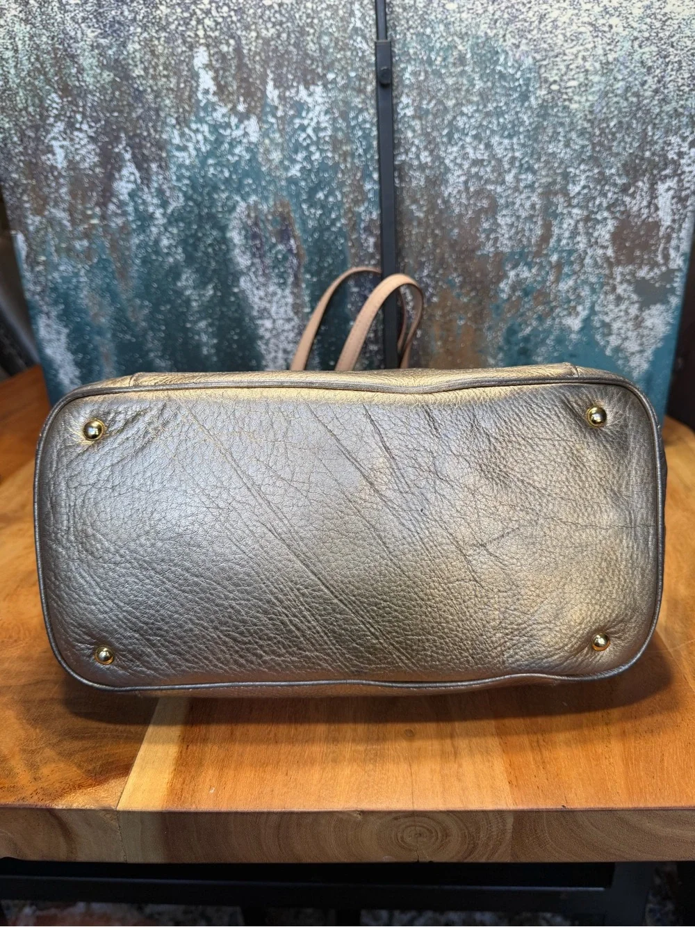 MICHAEL Michael Kors Quiet Luxury Metallic Pewter Leather Pocket Tote GUC